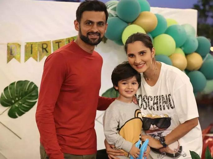 Shoaib malik sania mirza son izhaan fell ill pakistan senior all rounder left for dubai in the middle of bangladesh t20 series | शोएब-सानियाचा मुलगा पडला आजारी, बांगलादेश टी20 मालिका मधेच सोडून दुबईला रवाना झाला मलिक
