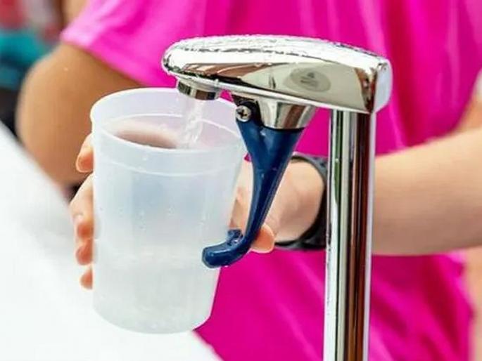 People was drinking toilet water as drinking water mistakenly near 20 years in hospital in Japan  | रुग्णालयात तब्बल 20 वर्षांपर्यंत सगळेच पीत राहिले टॉयलेटचं पाणी, कुणालाच कळलं नाही; मग... People was drinking toilet water as drinking water mistakenly near 20 years in hospital in Japan  | रुग्णालयात तब्बल 20 वर्षांपर्यंत सगळेच पीत राहिले टॉयलेटचं पाणी, कुणालाच कळलं नाही; मग...