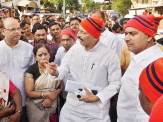 Fishermen's agitation at Raj Bhavan | मच्छीमारांचे राजभवनावर आंदोलन Fishermen's agitation at Raj Bhavan | मच्छीमारांचे राजभवनावर आंदोलन