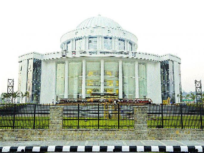 19 thousand ex-gratia grant to municipal employees | महापालिका कर्मचा-यांना १९ हजार सानुग्रह अनुदान 19 thousand ex-gratia grant to municipal employees | महापालिका कर्मचा-यांना १९ हजार सानुग्रह अनुदान