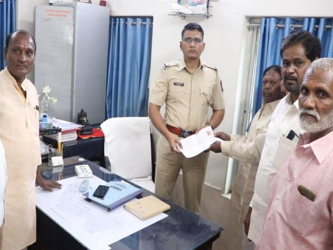 File a case against Gunaratna Sadavarte Talim Sangh complains | गुणरत्न सदावर्ते यांच्यावर गुन्हा दाखल करा, तालिम संघाची तक्रार File a case against Gunaratna Sadavarte Talim Sangh complains | गुणरत्न सदावर्ते यांच्यावर गुन्हा दाखल करा, तालिम संघाची तक्रार