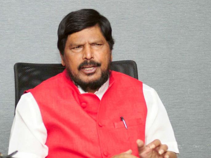 Eknath Shinde's Dussehra gathering should be held at Shivaji Park says Ramdas Athawale | शिवाजी पार्कवर शिंदेंचाच दसरा मेळावा व्हावा, रामदास आठवले यांची भूमिका Eknath Shinde's Dussehra gathering should be held at Shivaji Park says Ramdas Athawale | शिवाजी पार्कवर शिंदेंचाच दसरा मेळावा व्हावा, रामदास आठवले यांची भूमिका
