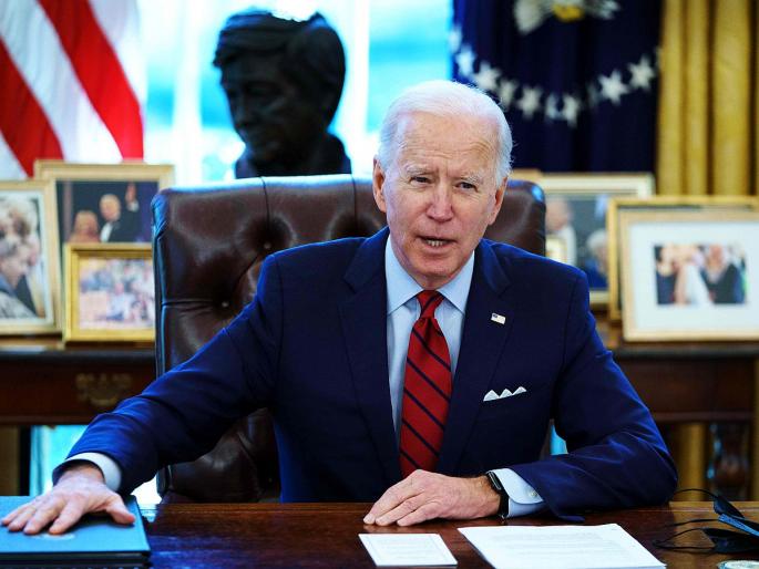 Russia Ukrain war American president joe biden sent troops on the Russian border | Russia-Ukraine War: अमेरिकेनं रशियाच्या सीमेवर पाठवले सैनिक; तिसऱ्या महायुद्धासंदर्भात बायडेन यांचं मोठं वक्तव्य Russia Ukrain war American president joe biden sent troops on the Russian border | Russia-Ukraine War: अमेरिकेनं रशियाच्या सीमेवर पाठवले सैनिक; तिसऱ्या महायुद्धासंदर्भात बायडेन यांचं मोठं वक्तव्य