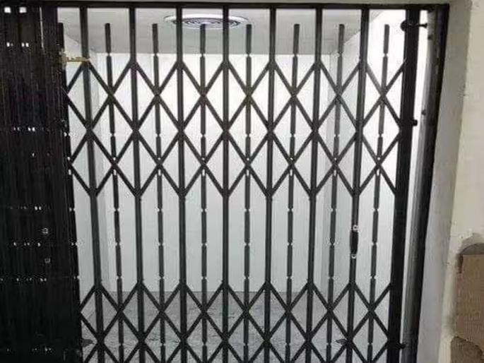 A 13-year-old boy died on the spot after getting his head stuck in an lift Incident in Chhatrapati Sambhajinagar | धक्कादायक! लिफ्टमध्ये डोके आडकल्याने 13 वर्षांच्या मुलाचा जागीच मृत्यू; छत्रपती संभाजीनगरमधील घटना A 13-year-old boy died on the spot after getting his head stuck in an lift Incident in Chhatrapati Sambhajinagar | धक्कादायक! लिफ्टमध्ये डोके आडकल्याने 13 वर्षांच्या मुलाचा जागीच मृत्यू; छत्रपती संभाजीनगरमधील घटना