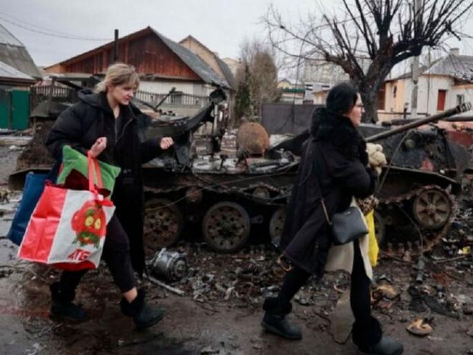 Russia Ukraine war Russia Ukraine crisis Russian troops leaving and returning from sumy region | Russia Ukraine War: सुमीतून पुतिनसेना माघारी! कैद सैनिकांना सोडायच्या बदल्यात युक्रेननं खाली करून घेतला संपूर्ण प्रदेश Russia Ukraine war Russia Ukraine crisis Russian troops leaving and returning from sumy region | Russia Ukraine War: सुमीतून पुतिनसेना माघारी! कैद सैनिकांना सोडायच्या बदल्यात युक्रेननं खाली करून घेतला संपूर्ण प्रदेश