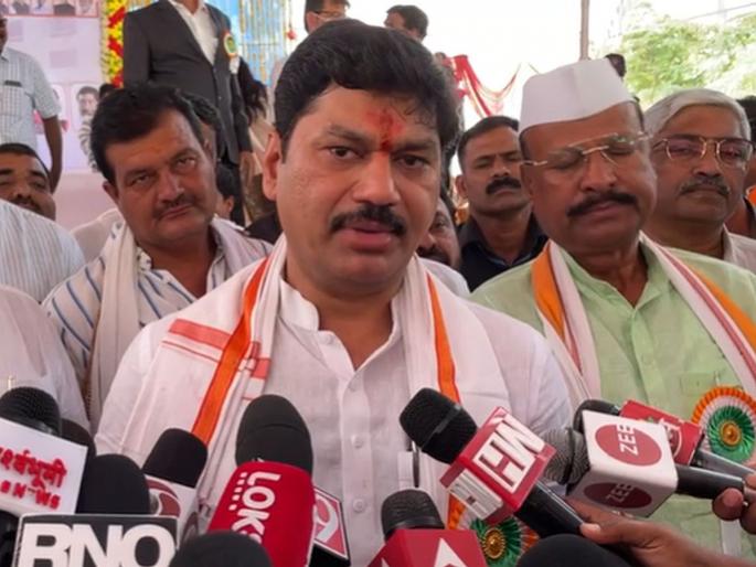 Parbhani Guardian Minister post should be at me only for a few days ays Dhananjay Munde | परभणीचं पालकमंत्रिपद काही दिवसंच माझ्याकडे असावं अन्...; धनंजय मुंडेंची देवाकडे प्रार्थना Parbhani Guardian Minister post should be at me only for a few days ays Dhananjay Munde | परभणीचं पालकमंत्रिपद काही दिवसंच माझ्याकडे असावं अन्...; धनंजय मुंडेंची देवाकडे प्रार्थना
