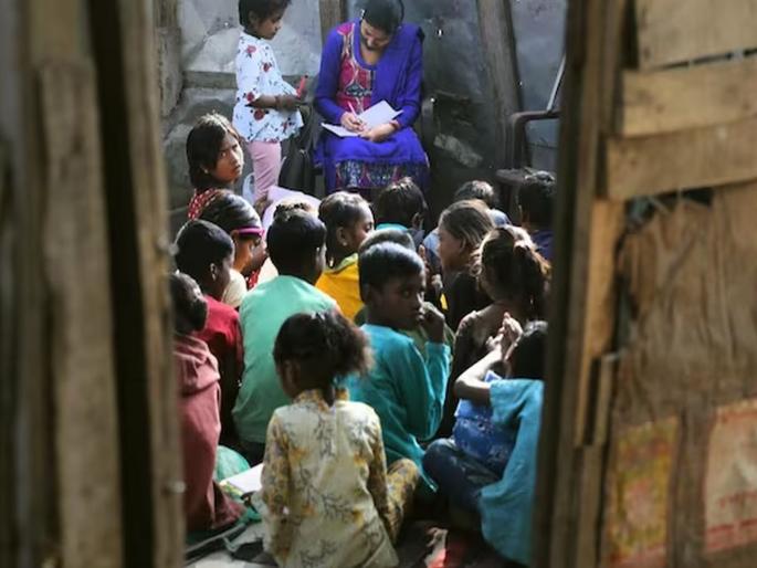 Parents will also leave girls to the wind for reservation; High Court concerns over the issue of giving reservation to children abandoned by their parents | आरक्षणासाठी मुलींनाही पालक वाऱ्यावर सोडतील; अशा मुलांना आरक्षण देण्याच्या मुद्द्यावर हायकोर्टाची चिंता Parents will also leave girls to the wind for reservation; High Court concerns over the issue of giving reservation to children abandoned by their parents | आरक्षणासाठी मुलींनाही पालक वाऱ्यावर सोडतील; अशा मुलांना आरक्षण देण्याच्या मुद्द्यावर हायकोर्टाची चिंता