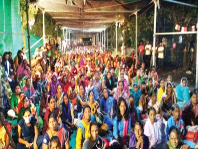 Covid vaccination hit due to server confusion in many parts of Thane | रिलायन्सविरोधी आंदोलनाचा ५१ वा दिवस; नोकरी मिळण्यासाठी २२१ जणांची यादी शासनाकडे - गंगाराम मिणमिणे Covid vaccination hit due to server confusion in many parts of Thane | रिलायन्सविरोधी आंदोलनाचा ५१ वा दिवस; नोकरी मिळण्यासाठी २२१ जणांची यादी शासनाकडे - गंगाराम मिणमिणे