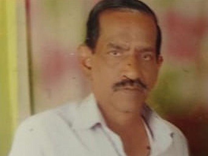 Two-wheeler hit by truck, worker killed | दुचाकीला ट्रकची धडक, कामगाराचा मृत्यू Two-wheeler hit by truck, worker killed | दुचाकीला ट्रकची धडक, कामगाराचा मृत्यू