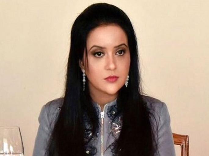 Amruta Fadnavis answer congress leader Bhai Jagtap over axis bank accusations | 'ए भाई, तू जो कोण असशील...;' अमृता फडणवीस यांचं भाई जगतापांना थेट प्रत्युत्तर! Amruta Fadnavis answer congress leader Bhai Jagtap over axis bank accusations | 'ए भाई, तू जो कोण असशील...;' अमृता फडणवीस यांचं भाई जगतापांना थेट प्रत्युत्तर!