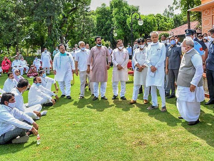 rajasthan governor kalraj mishra agreed government demand convening assembly session from august 14 | सत्ता संघर्ष : राजस्थानात 14 ऑगस्टपासून विधानसभा अधिवेशन, सरकारच्या प्रस्तावाला राज्यपालांची मंजुरी rajasthan governor kalraj mishra agreed government demand convening assembly session from august 14 | सत्ता संघर्ष : राजस्थानात 14 ऑगस्टपासून विधानसभा अधिवेशन, सरकारच्या प्रस्तावाला राज्यपालांची मंजुरी