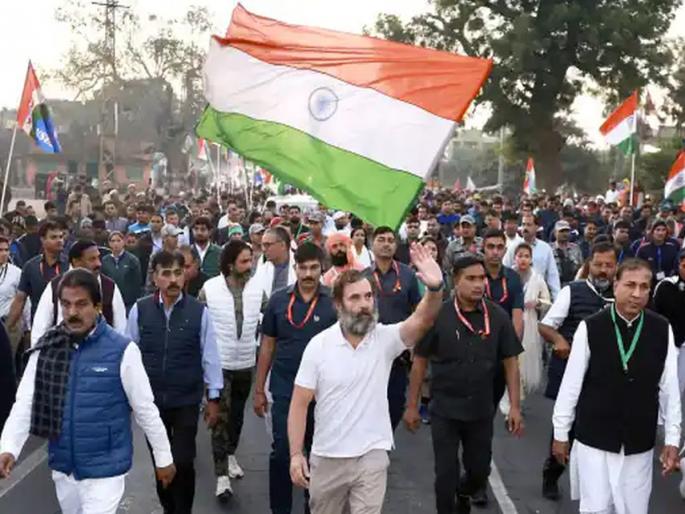 Bharat Jodo Yatra entering into Delhi rahul gandhi says Our love will cut your hatred BJP raised the question | "आपकी नफरत को हमारा प्यार काटेगा!" भारत जोडो यात्रेची दिल्लीत एंट्री; भाजपनं खडा केला सवाल