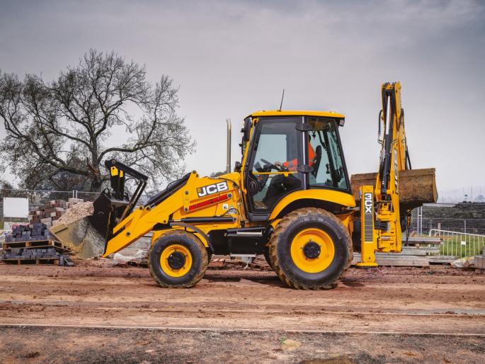 Why is the color of JCB yellow Why not red or blue know about the reasons | JCB चा रंग पिवळाच का असतो? लाल किंवा निळा का नसतो? वाचा- खास आहे कारण Why is the color of JCB yellow Why not red or blue know about the reasons | JCB चा रंग पिवळाच का असतो? लाल किंवा निळा का नसतो? वाचा- खास आहे कारण