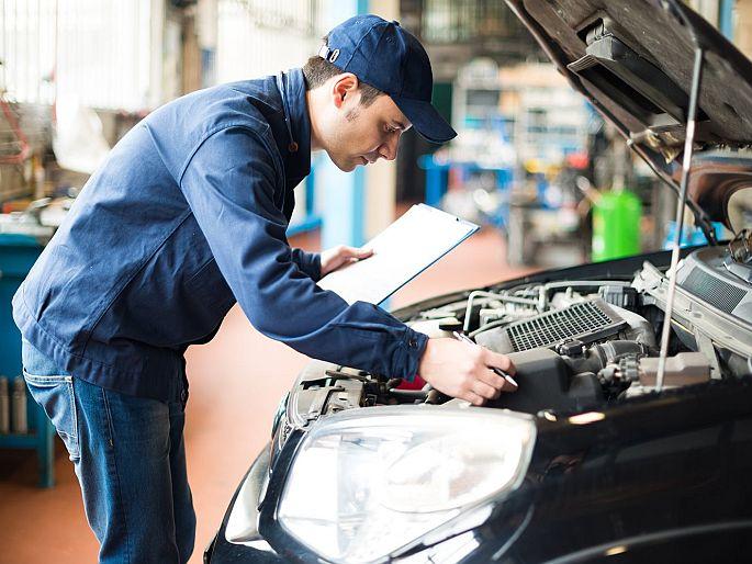 Get car serviced for free mahindra m plus mega service campaign across India booking with whatsapp | मोफत करून घ्या आपल्या गाडीची सर्व्हिसिंग, महिंद्राकडून ग्राहकांना खास संधी, असं करा बुकिंग Get car serviced for free mahindra m plus mega service campaign across India booking with whatsapp | मोफत करून घ्या आपल्या गाडीची सर्व्हिसिंग, महिंद्राकडून ग्राहकांना खास संधी, असं करा बुकिंग