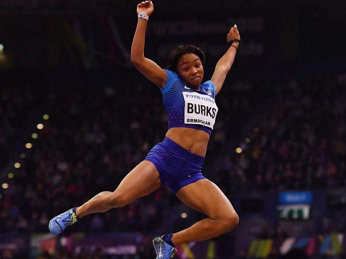 US long jump athlete quanesha burks used to work in mcdonalds and now an Tokyo Olympics | Tokyo Olympics 2020: 10 वर्षांपूर्वी होती McDonald मध्ये वेटर, आता ओलिम्पिकमध्ये पदकाची दावेदार...!