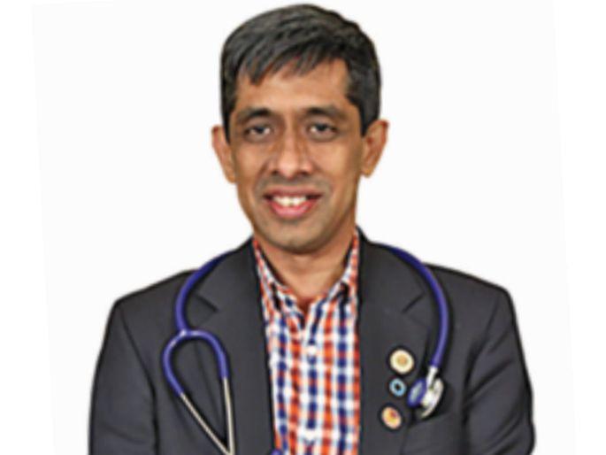 Covid takes about three months to fully heal - Dr. Shashank Joshi | कोविड पूर्ण बरा व्हायला लागतात सुमारे तीन महिने; 'ही' काळजी घेतल्यास काळी बुरशी होणार नाही! Covid takes about three months to fully heal - Dr. Shashank Joshi | कोविड पूर्ण बरा व्हायला लागतात सुमारे तीन महिने; 'ही' काळजी घेतल्यास काळी बुरशी होणार नाही!