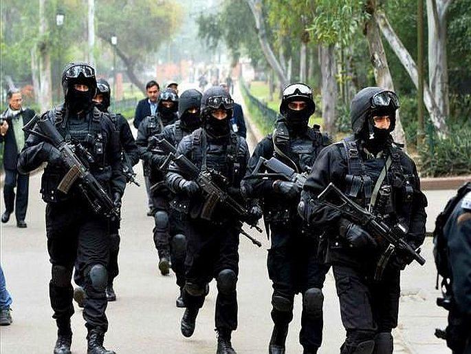 india deploys special forces in ladakh amid India china border dispute | चीनच्या ठोशाला ठोसा द्यायला भारत तयार, सर्जिकल स्ट्राइक करणारी स्पेशल फोर्स लडाखमध्ये तैनात india deploys special forces in ladakh amid India china border dispute | चीनच्या ठोशाला ठोसा द्यायला भारत तयार, सर्जिकल स्ट्राइक करणारी स्पेशल फोर्स लडाखमध्ये तैनात