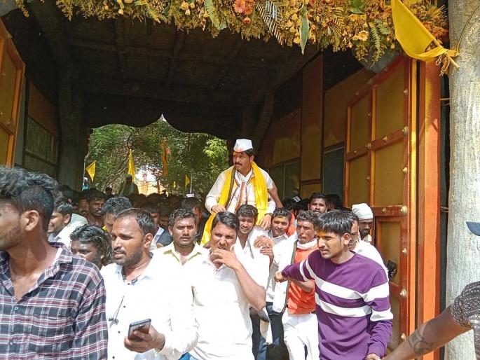 Why did Sharad Pawar just remember Choundi ask Gopichand Padalkar | शरद पवारांना आताच का चौंडी आठवली? रोहित पवारही त्यांचेच व्हर्जन; पडळकर यांचा हल्लाबोल Why did Sharad Pawar just remember Choundi ask Gopichand Padalkar | शरद पवारांना आताच का चौंडी आठवली? रोहित पवारही त्यांचेच व्हर्जन; पडळकर यांचा हल्लाबोल