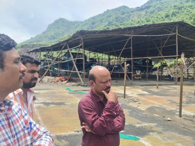 In just a month and half, Bhandarli's garbage plant was shut down, water entered the plant, loads of sarees, mattresses in the machine. | अवघ्या दिड महिन्यातच भंडार्लीचा कचरा प्रकल्प पडला बंद, प्लान्टमध्ये पाणी शिरले, मशीनमध्ये साड्या, गाद्यांचा लोड In just a month and half, Bhandarli's garbage plant was shut down, water entered the plant, loads of sarees, mattresses in the machine. | अवघ्या दिड महिन्यातच भंडार्लीचा कचरा प्रकल्प पडला बंद, प्लान्टमध्ये पाणी शिरले, मशीनमध्ये साड्या, गाद्यांचा लोड