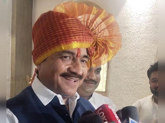 People trust Pawar or Fadnavis Once the survey is done, let it go says Srikanth Bharatiya | जनतेचा विश्वास पवारांवर की फडणवीसांवर? एकदा सर्व्हे होऊनच जाऊ द्या : श्रीकांत भारतीय People trust Pawar or Fadnavis Once the survey is done, let it go says Srikanth Bharatiya | जनतेचा विश्वास पवारांवर की फडणवीसांवर? एकदा सर्व्हे होऊनच जाऊ द्या : श्रीकांत भारतीय