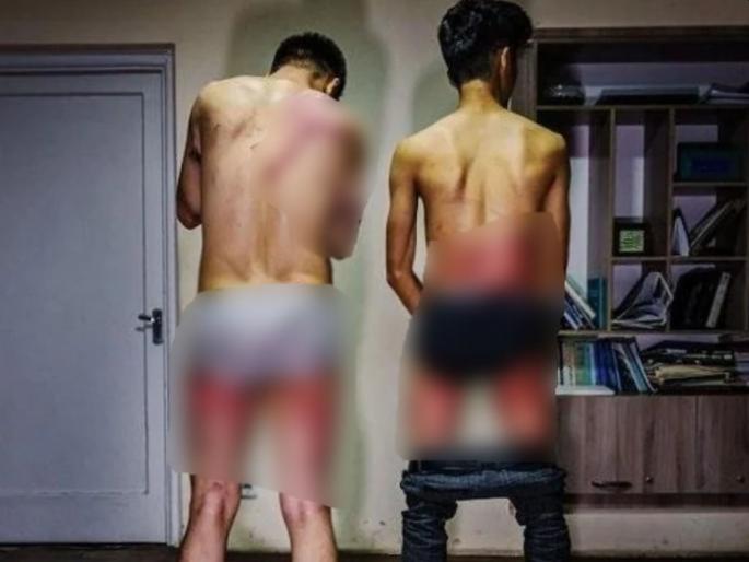 Afghanistan Taliban beats protesters in kabul women journalists fighters | अफगाणिस्तानात पत्रकारांसोबत तालिबानची क्रूरता; आंदोलक महिलांनाही जबर मारहाण Afghanistan Taliban beats protesters in kabul women journalists fighters | अफगाणिस्तानात पत्रकारांसोबत तालिबानची क्रूरता; आंदोलक महिलांनाही जबर मारहाण