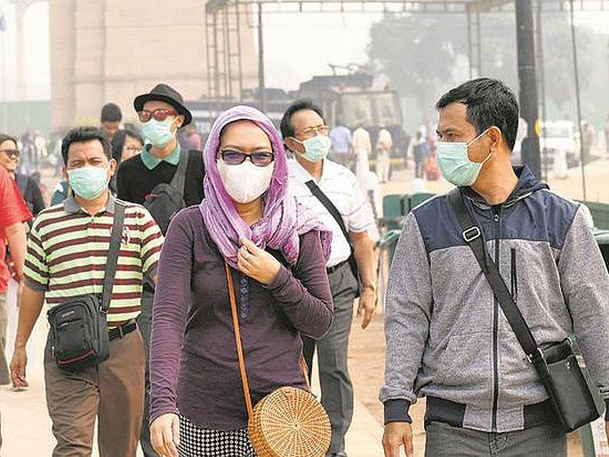 CoronaVirus Marathi News study says why brighter sunlight lead increase corona virus incidence | CoronaVirus News: उन्हामुळे कोरोनाचा संसर्ग कमी होईल की वाढेल? संशोधकांनी दिली धक्कादायक माहिती CoronaVirus Marathi News study says why brighter sunlight lead increase corona virus incidence | CoronaVirus News: उन्हामुळे कोरोनाचा संसर्ग कमी होईल की वाढेल? संशोधकांनी दिली धक्कादायक माहिती