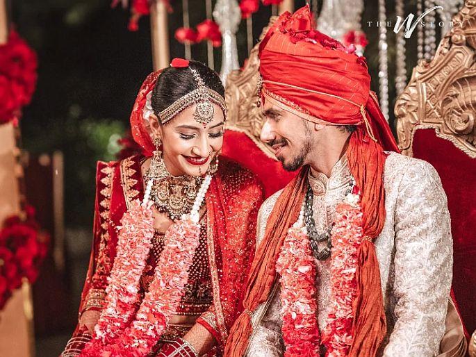 Indian cricketer yuzvendra chahal and dhanashree verma get married | युझवेंद्र चहल अडकला लग्नाच्या बेडीत, धनश्रीसोबत घेतले सात फेरे; सोशल मीडियावर शेअर केला खास Photo