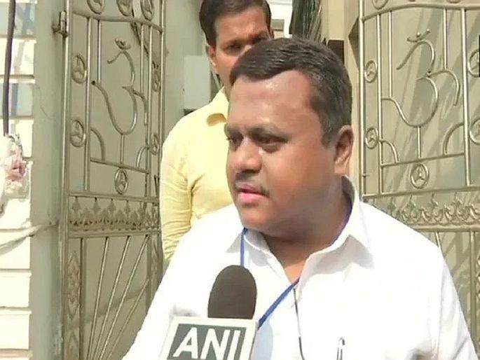 West assembly election 2021 attack on suvendu adhikari brother soumendu adhikari bjp tmc | West assembly election 2021: बंगालमधील कांठी येथे शुभेंदू अधिकारी यांच्या भावाच्या गाडीवर हल्ला, टीएमसी नेत्यावर आरोप