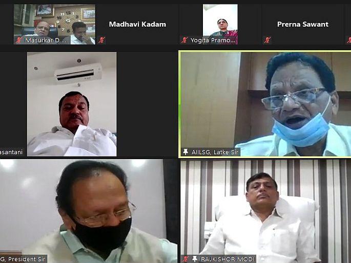 The government should allow municipal councils to purchase vaccines, the Municipal Council Federation demanded | राज्यातील नगरपरिषदांना लस खरेदी करायला शासनाने परवानगी द्यावी, नगरपरिषदा महासंघाची मागणी The government should allow municipal councils to purchase vaccines, the Municipal Council Federation demanded | राज्यातील नगरपरिषदांना लस खरेदी करायला शासनाने परवानगी द्यावी, नगरपरिषदा महासंघाची मागणी