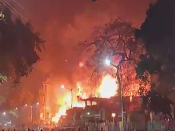 Fire breaks out at firecracker factory in tamil nadu virudhunagar | भयंकर! तामिळनाडूच्या विरुधुनगरमध्ये फटाक्यांच्या फॅक्ट्रीत स्फोट, 8 जणांचा मृत्यू, अनेक जखमी Fire breaks out at firecracker factory in tamil nadu virudhunagar | भयंकर! तामिळनाडूच्या विरुधुनगरमध्ये फटाक्यांच्या फॅक्ट्रीत स्फोट, 8 जणांचा मृत्यू, अनेक जखमी