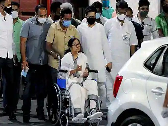 The report of the alleged attack on Mamata is incomplete | मुख्यमंत्री ममता बॅनर्जींवरील कथित हल्ल्याचा अहवाल अर्धवट The report of the alleged attack on Mamata is incomplete | मुख्यमंत्री ममता बॅनर्जींवरील कथित हल्ल्याचा अहवाल अर्धवट