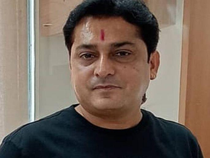 Congress MLA expelled for wearing T-shirt in Assembly | टी-शर्ट घालून विधानसभेत पोहोचले काँग्रेसचे आमदार, विधानसभाध्यक्षांनी काढले बाहेर Congress MLA expelled for wearing T-shirt in Assembly | टी-शर्ट घालून विधानसभेत पोहोचले काँग्रेसचे आमदार, विधानसभाध्यक्षांनी काढले बाहेर