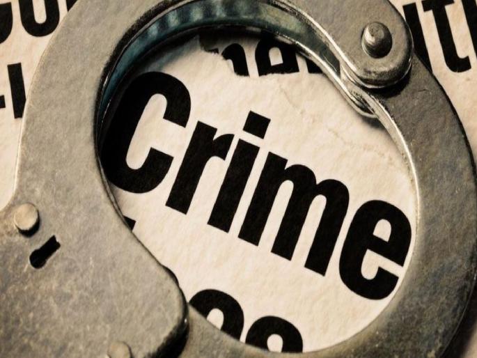 office was broken and safe containing 10 lakh cash was stolen | कार्यालय फोडून थेट १० लाख रोख असलेली तिजोरीच पळविली