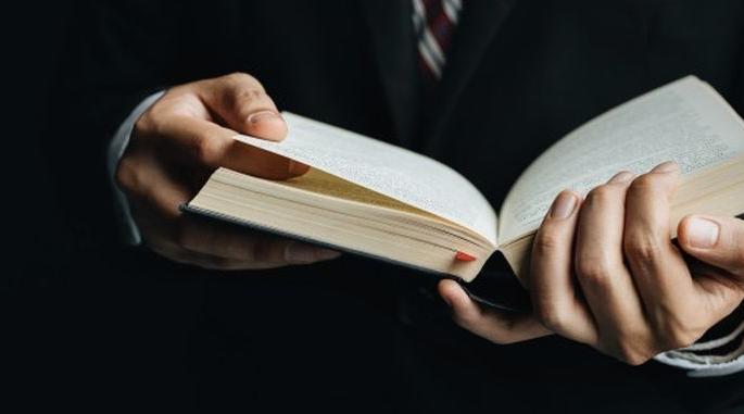 Lockdown strengthens reading culture: The trend of 'community reading' is on the rise | लॉकडाऊनमुळे वाचनसंस्कृतीला मिळतेय बळ : ‘कम्युनिटी रिडिंग’चा ट्रेंड वाढतोय