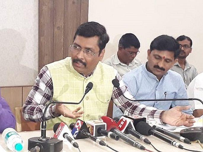 The shortage of vaccines in the state is a crisis created by the State government says BJP | राज्यात लशींचा तुटवडा, हे 'महावसुली' आघाडी निर्मित संकट; भाजपचा ठकरे सरकारवर गंभीर आरोप The shortage of vaccines in the state is a crisis created by the State government says BJP | राज्यात लशींचा तुटवडा, हे 'महावसुली' आघाडी निर्मित संकट; भाजपचा ठकरे सरकारवर गंभीर आरोप