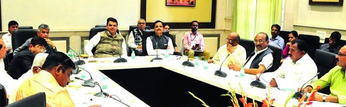 Solve problems in Akola district; Chief Minister's Guilty | अकोला जिल्हय़ातील समस्या मार्गी लावू ; मुख्यमंत्र्यांची ग्वाही Solve problems in Akola district; Chief Minister's Guilty | अकोला जिल्हय़ातील समस्या मार्गी लावू ; मुख्यमंत्र्यांची ग्वाही