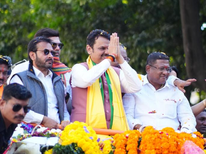 cm devendra fadnavis overwhelmed by the love of nagpur people it was more like a procession than a welcome rally | नागपूरकरांच्या प्रेमाने मुख्यमंत्री फडणवीस भारावले; स्वागत रॅली नव्हे जणू काही शोभायात्राच cm devendra fadnavis overwhelmed by the love of nagpur people it was more like a procession than a welcome rally | नागपूरकरांच्या प्रेमाने मुख्यमंत्री फडणवीस भारावले; स्वागत रॅली नव्हे जणू काही शोभायात्राच