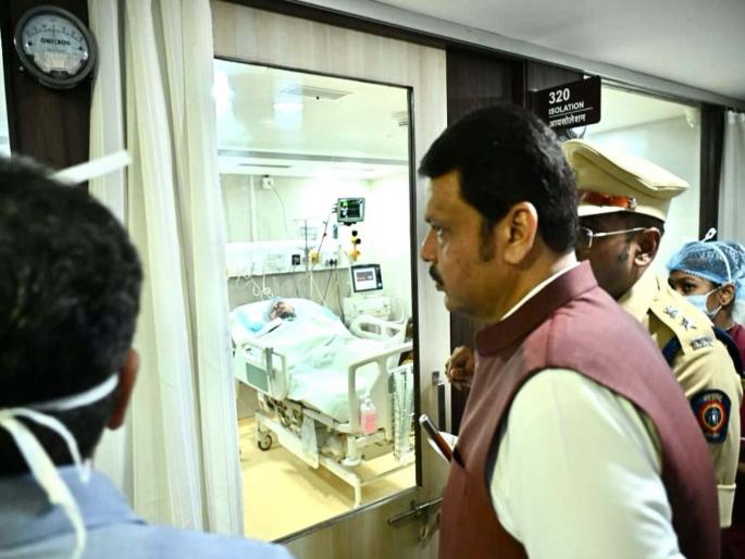 CM Devendra Fadnavis met the injured in the massive blast at MPM Company in Umred | मुख्यमंत्र्यांनी दिले नागपुरात स्कीन बँक साकारण्याचे निर्देश; उपचार घेत असलेल्या रुग्णांची केली पाहणी CM Devendra Fadnavis met the injured in the massive blast at MPM Company in Umred | मुख्यमंत्र्यांनी दिले नागपुरात स्कीन बँक साकारण्याचे निर्देश; उपचार घेत असलेल्या रुग्णांची केली पाहणी