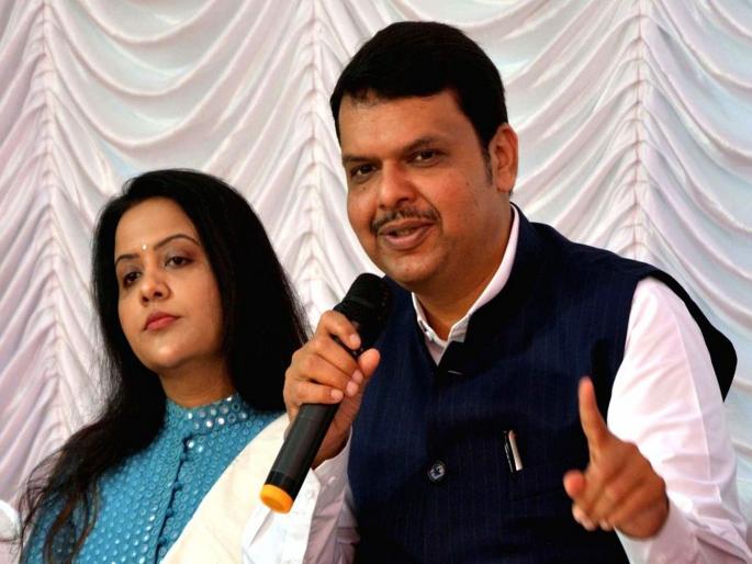 maharashtra election 2019 Proud Of Your Decision says Amruta Fadnavis after Husband Devendra Fadnavis resigns | महाराष्ट्र निवडणूक 2019: फडणवीसांच्या राजीनाम्यावर 'मिसेस मुख्यमंत्री' म्हणतात... maharashtra election 2019 Proud Of Your Decision says Amruta Fadnavis after Husband Devendra Fadnavis resigns | महाराष्ट्र निवडणूक 2019: फडणवीसांच्या राजीनाम्यावर 'मिसेस मुख्यमंत्री' म्हणतात...