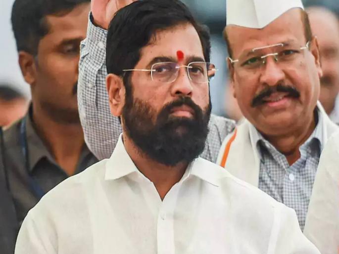 Thackeray group MLA Vaibhav Naik expressed fear about the candidature of MLA MPs from Shinde group | शिंदे गटातील खासदारांचे हे हाल तर आमदारांचे काय होणार? ठाकरे गटाच्या नेत्याने व्यक्त केली भीती Thackeray group MLA Vaibhav Naik expressed fear about the candidature of MLA MPs from Shinde group | शिंदे गटातील खासदारांचे हे हाल तर आमदारांचे काय होणार? ठाकरे गटाच्या नेत्याने व्यक्त केली भीती