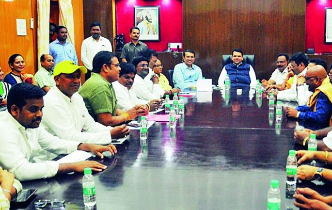 Chief Minister made preparations for the Vidhan Sabha elections | मुख्यमंत्री लागले विधानसभा निवडणुकीच्या तयारीला Chief Minister made preparations for the Vidhan Sabha elections | मुख्यमंत्री लागले विधानसभा निवडणुकीच्या तयारीला