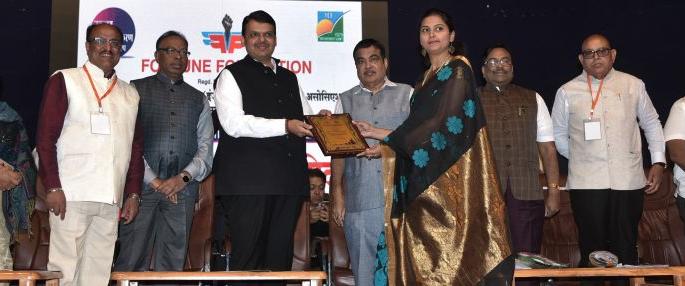 Maharashtra's highest employment opportunity in country : Chief Minister Phadanvis | देशात सर्वाधिक रोजगाराची संधी महाराष्ट्रात : मुख्यमंत्री फडणवीस