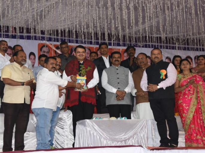 cm chashak is unique competition says cm devendra fadnavis | सीएम चषक देशातील वैशिष्ट्यपूर्ण स्पर्धा - मुख्यमंत्री