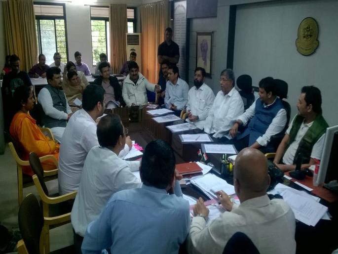 Top priority for migration of flood victims - Chief Minister Devendra Fadnavis | पुरग्रस्तांच्या स्थलांतरणास सर्वोच्च प्राधान्य - मुख्यमंत्री देवेंद्र फडणवीस Top priority for migration of flood victims - Chief Minister Devendra Fadnavis | पुरग्रस्तांच्या स्थलांतरणास सर्वोच्च प्राधान्य - मुख्यमंत्री देवेंद्र फडणवीस