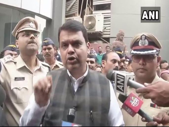 #KamalaMillsFire: Calls for criminal prosecution of licensing officers - Chief Minister | #KamalaMillsFire : जाणीवपूर्वक परवाने देणा-या अधिका-यांवर फौजदारी गुन्हे दाखल करणार - मुख्यमंत्री  #KamalaMillsFire: Calls for criminal prosecution of licensing officers - Chief Minister | #KamalaMillsFire : जाणीवपूर्वक परवाने देणा-या अधिका-यांवर फौजदारी गुन्हे दाखल करणार - मुख्यमंत्री