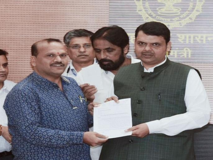 Hand over the construction of Kalyan Patripul to the army - MLA Narendra Pawar demands CM | कल्याणच्या पत्रीपुलाचे बांधकाम लष्कराकडे हस्तांतरित करा; आमदार नरेंद्र पवारांची मुख्यमंत्र्यांकडे मागणी Hand over the construction of Kalyan Patripul to the army - MLA Narendra Pawar demands CM | कल्याणच्या पत्रीपुलाचे बांधकाम लष्कराकडे हस्तांतरित करा; आमदार नरेंद्र पवारांची मुख्यमंत्र्यांकडे मागणी