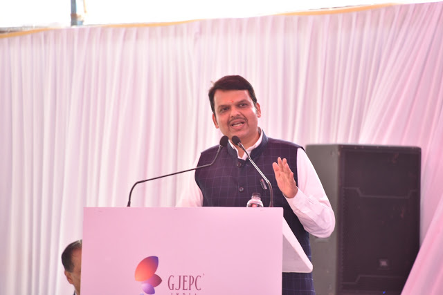 CM Devendra Fadnavis announced to set up Gem and Jewelry University in Mumbai area | मुंबई परिसरात जेम अँड ज्वेलरी विद्यापीठ स्थापणार- मुख्यमंत्री देवेंद्र फडणवीस CM Devendra Fadnavis announced to set up Gem and Jewelry University in Mumbai area | मुंबई परिसरात जेम अँड ज्वेलरी विद्यापीठ स्थापणार- मुख्यमंत्री देवेंद्र फडणवीस