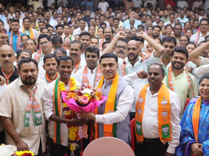 bjp new avatar in goa the board president is the choice of ministers | भाजपचा 'नवा अवतार', मंत्र्यांच्याच पसंतीचे मंडळ अध्यक्ष; ३६ मतदारसंघांत निवड bjp new avatar in goa the board president is the choice of ministers | भाजपचा 'नवा अवतार', मंत्र्यांच्याच पसंतीचे मंडळ अध्यक्ष; ३६ मतदारसंघांत निवड