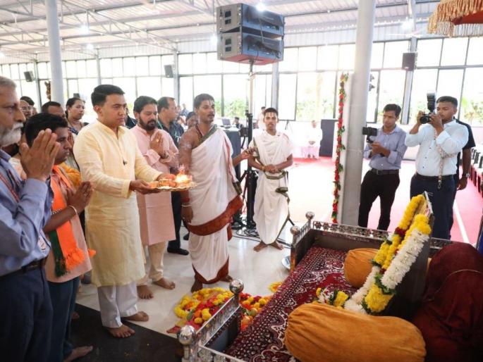 portuguese demolished one thousand temples in goa cm pramod sawant | पोर्तुगीजांनी एक हजार मंदिरे पाडली; मुख्यमंत्री प्रमोद सावंत यांच्याकडून पुनरुच्चार portuguese demolished one thousand temples in goa cm pramod sawant | पोर्तुगीजांनी एक हजार मंदिरे पाडली; मुख्यमंत्री प्रमोद सावंत यांच्याकडून पुनरुच्चार