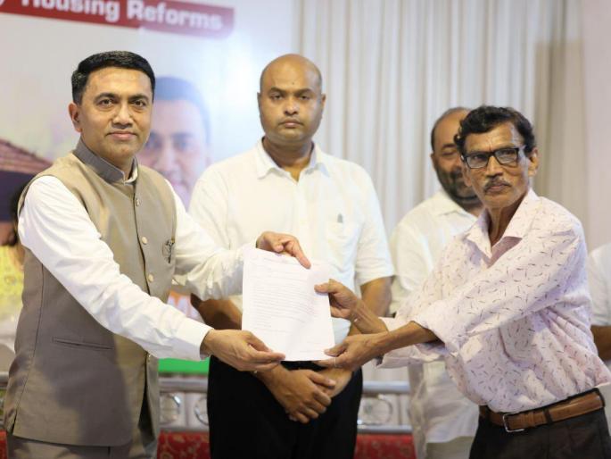 will provide houses to common people cm pramod sawant assures | सर्वसामान्यांना स्वतःचे घर मिळवून देणार; मुख्यमंत्री डॉ. प्रमोद सावंत यांची ग्वाही will provide houses to common people cm pramod sawant assures | सर्वसामान्यांना स्वतःचे घर मिळवून देणार; मुख्यमंत्री डॉ. प्रमोद सावंत यांची ग्वाही